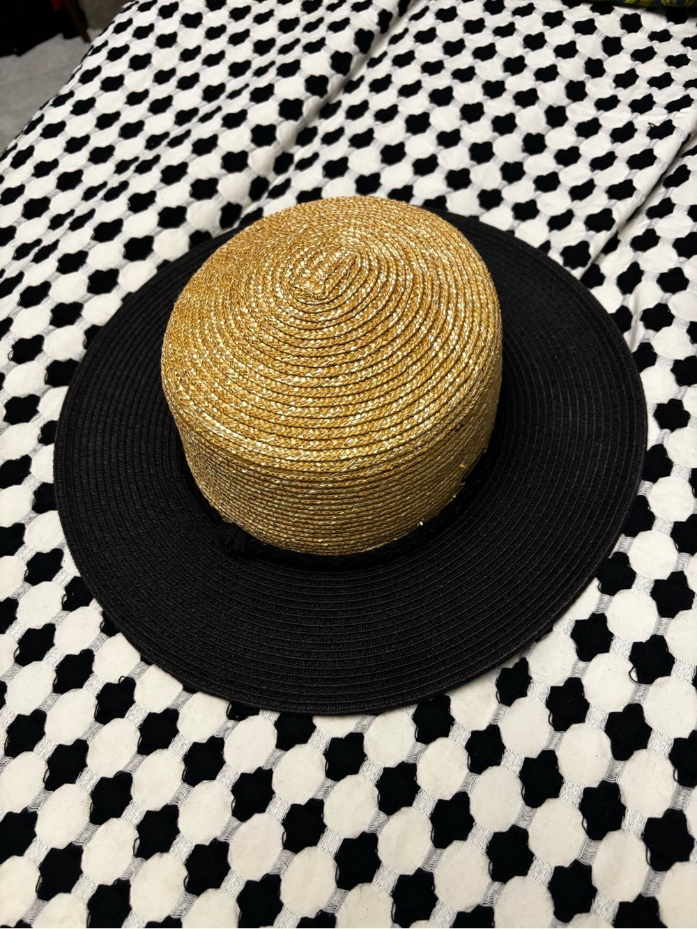 🖤🤩 Black and Gold Straw Boater Hat - Women
